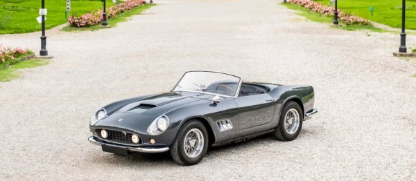 Оценка: $16 милиона &ndash; $18 милиона

Вторият подобен автомобил, идващ на тазгодишния търг, този California Spider с късо междуосие е всъщност първият от 56-те направени екземпляра, което го прави още по-значим от гледна точка на историята на Ferrari. Особено важно е да се отбележи, че той напусна завода като само един от може би трите California Spider със състезателен двигател. Но California Spider е кола, предназначена и за нормално шофиране. Предишният собственик на този го е карал навсякъде от Льо Ман до Нюрбургринг.